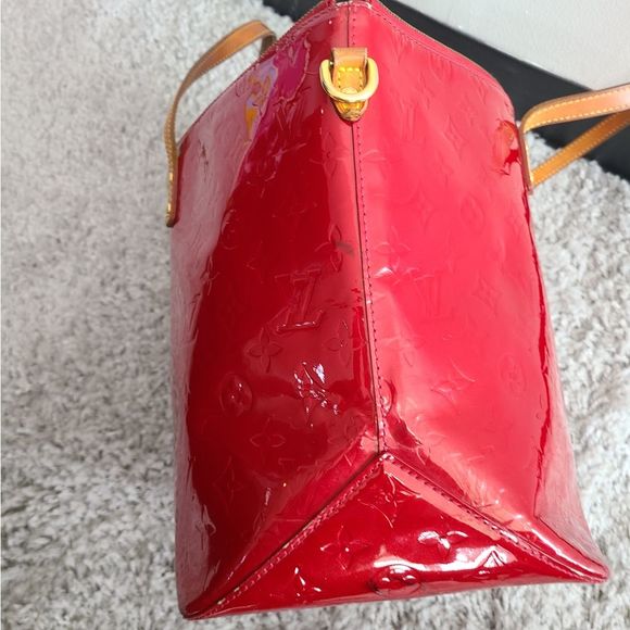 LOUIS VUITTON Monogram Vernis Bellevue GM - Picture 6 of 12